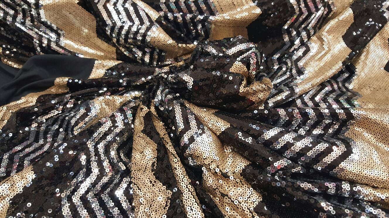 Gold Silver Negro Sequin Chevron Fabric Sold By The Yard Gown Prom Bridal Dress 1 Way Stretch Dancer Fabric Draping Decoration Clothing.