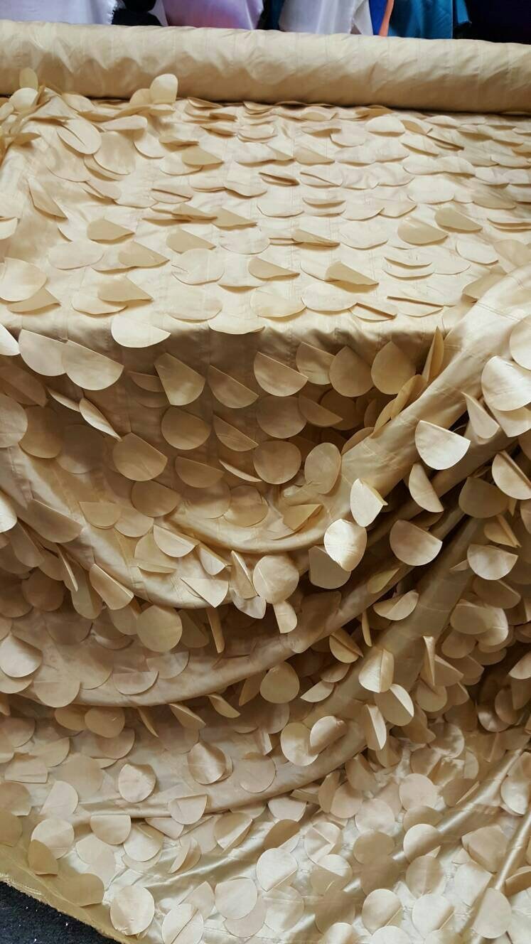 Gold Pétal Leaf Geometric Handing Taffeta Prom Fabric Sold by the Yard Gown Quinceañera Bridal Gorgeous Decoration Draping