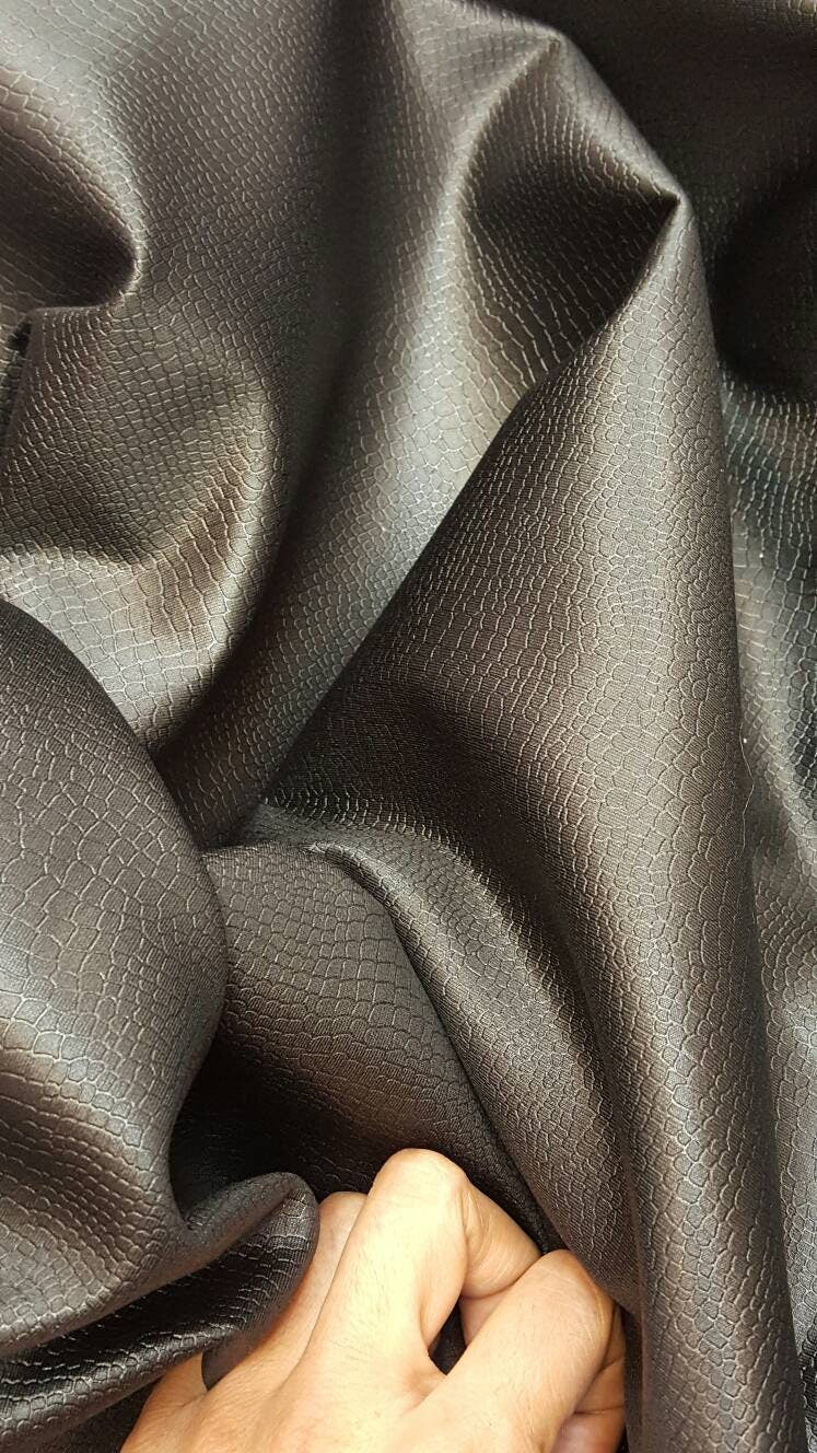 Black Stretch Vinyl Fabric: Versatile and Stylish Material for Your Creations