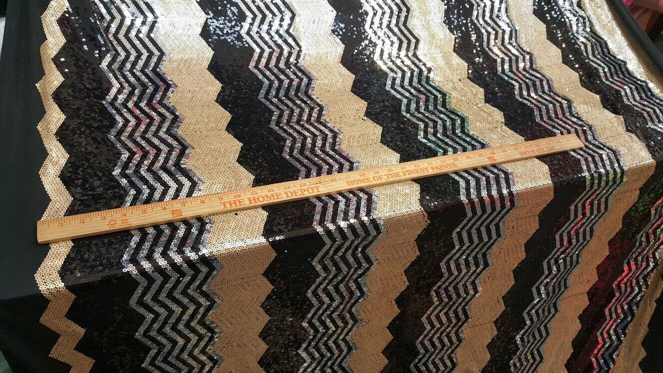 Gold Silver Negro Sequin Chevron Fabric Sold By The Yard Gown Prom Bridal Dress 1 Way Stretch Dancer Fabric Draping Decoration Clothing.