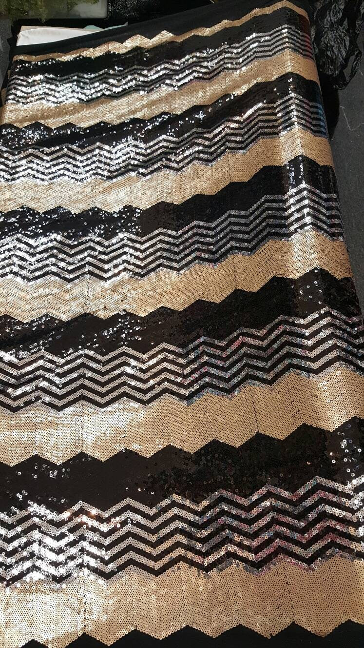 Gold Silver Negro Sequin Chevron Fabric Sold By The Yard Gown Prom Bridal Dress 1 Way Stretch Dancer Fabric Draping Decoration Clothing.
