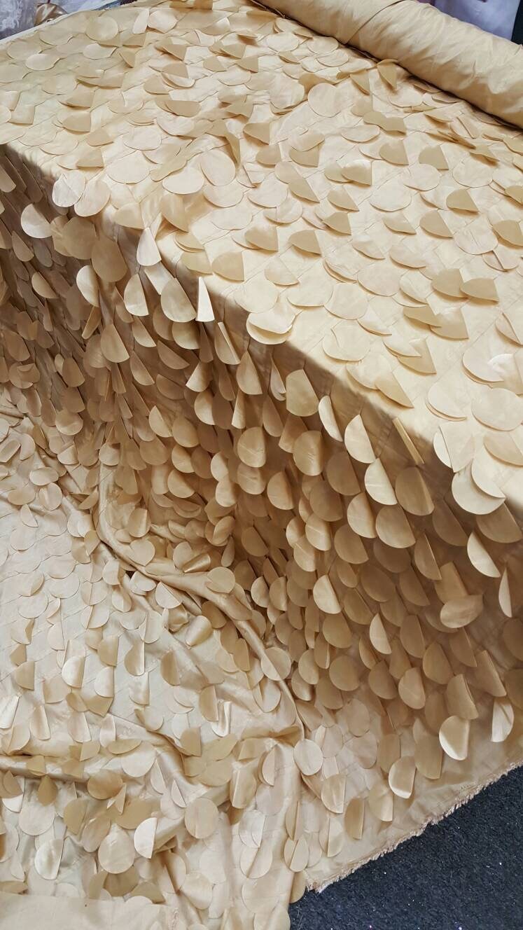 Gold Pétal Leaf Geometric Handing Taffeta Prom Fabric Sold by the Yard Gown Quinceañera Bridal Gorgeous Decoration Draping