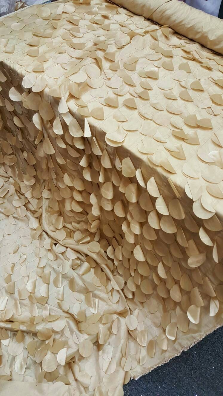 Gold Pétal Leaf Geometric Handing Taffeta Prom Fabric Sold by the Yard Gown Quinceañera Bridal Gorgeous Decoration Draping