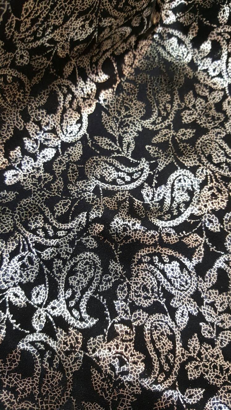 Black and Gold Shining Saten Gold Paisleys Prom Fabric Sold by the Yard Gown Quinceañera Bridal Evening Dress Decoration Draping Table Cloth