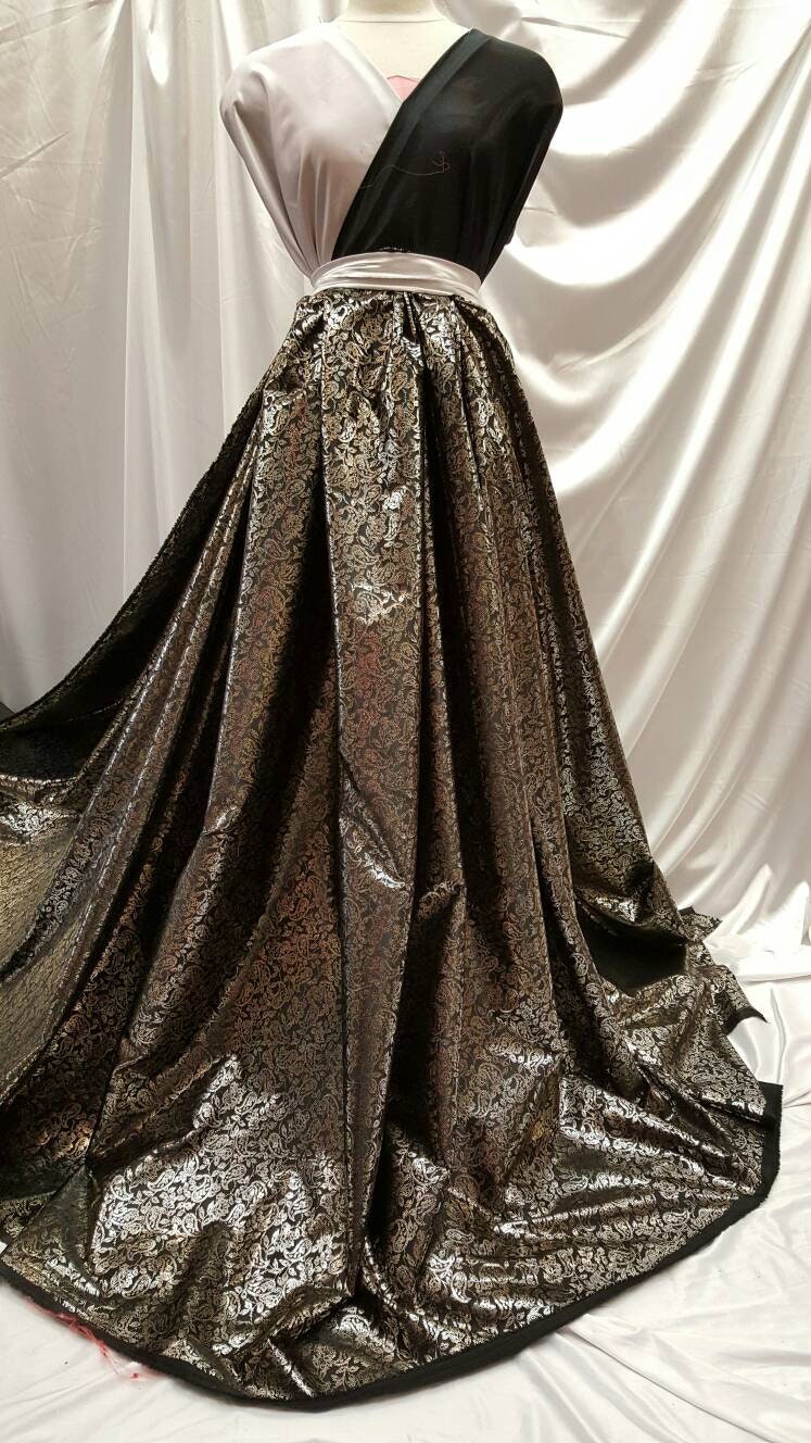 Black and Gold Shining Saten Gold Paisleys Prom Fabric Sold by the Yard Gown Quinceañera Bridal Evening Dress Decoration Draping Table Cloth