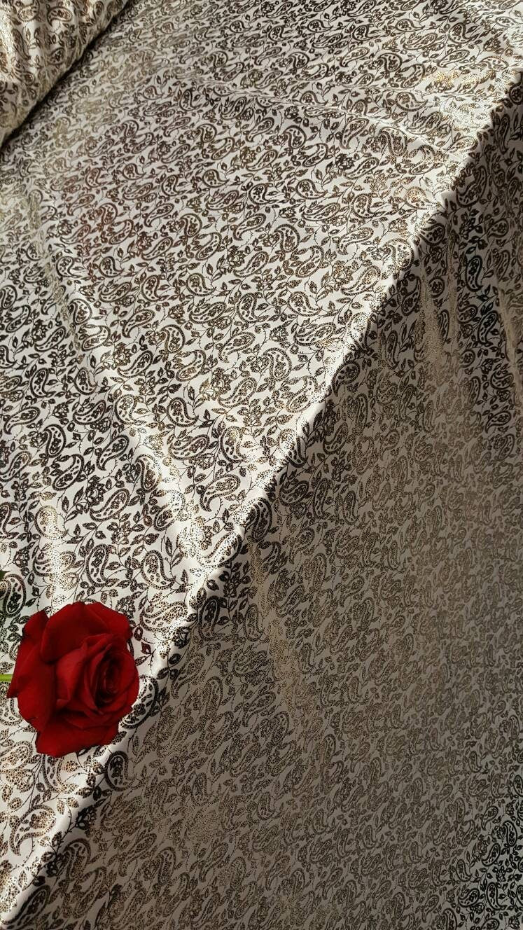 Gold Paisleys on White Satin Wedding Fabric Sold by the Yard Gown Bridal Decoration Draping Table Cloths Clothing Prom