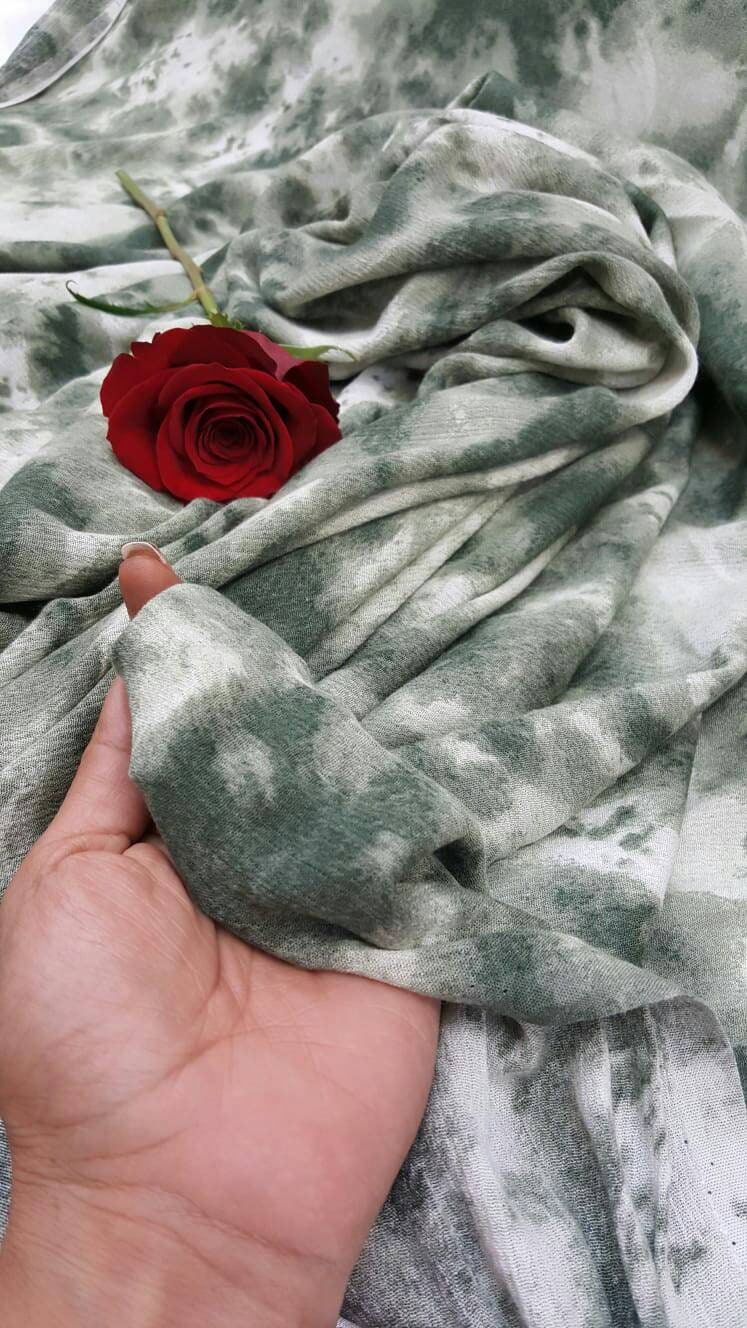 Rayon Challis Fabric By The Yard Tie dye Olive Green Crepe Textured Rayon Clothing Fashion Dress Decoration Draping