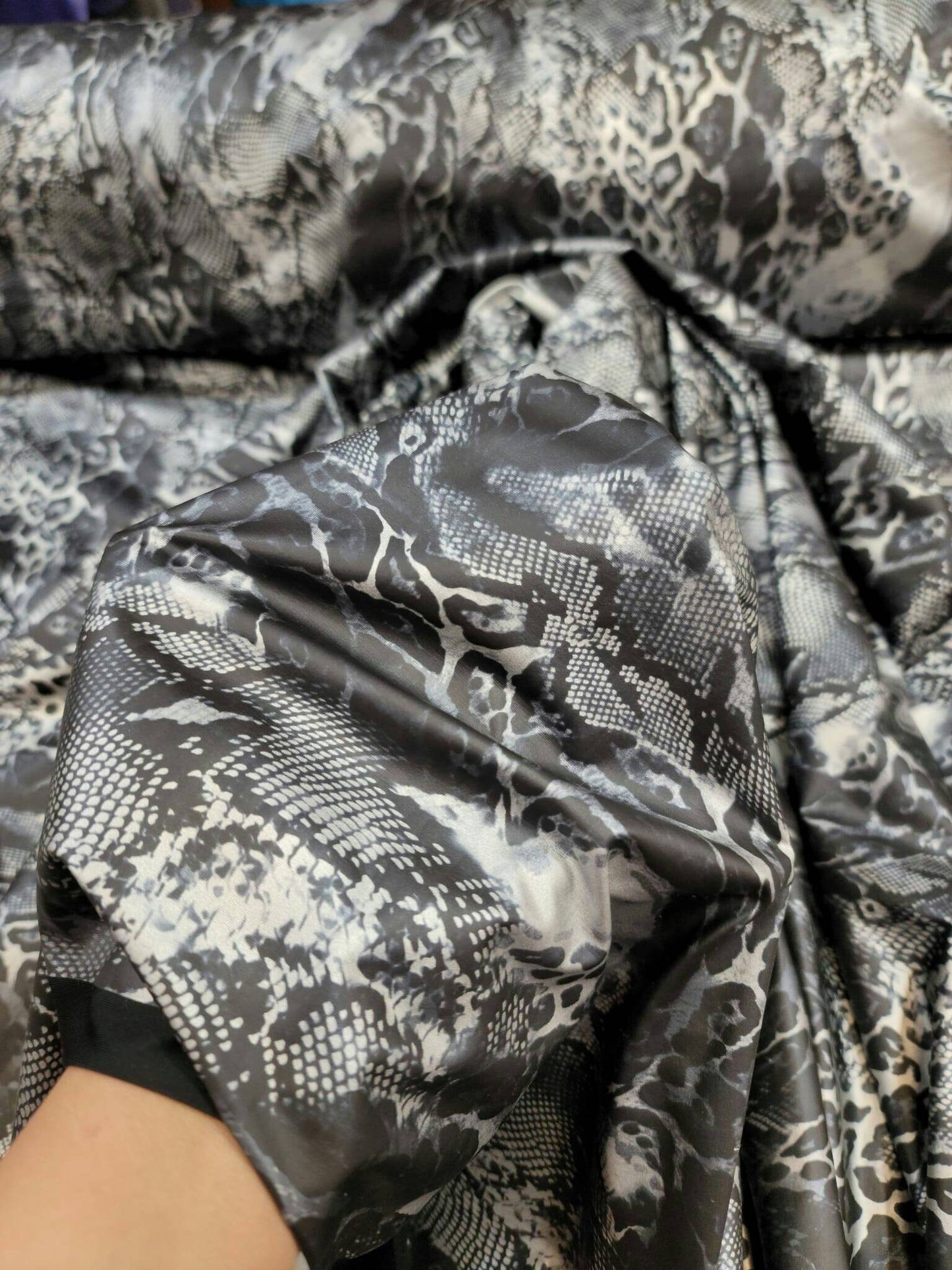 Black Snake Stretch Black and Silver Stretch Spandex Fabric Sold by the Yard Gown Prom Dress Draping Clothing Decoration Animal Print