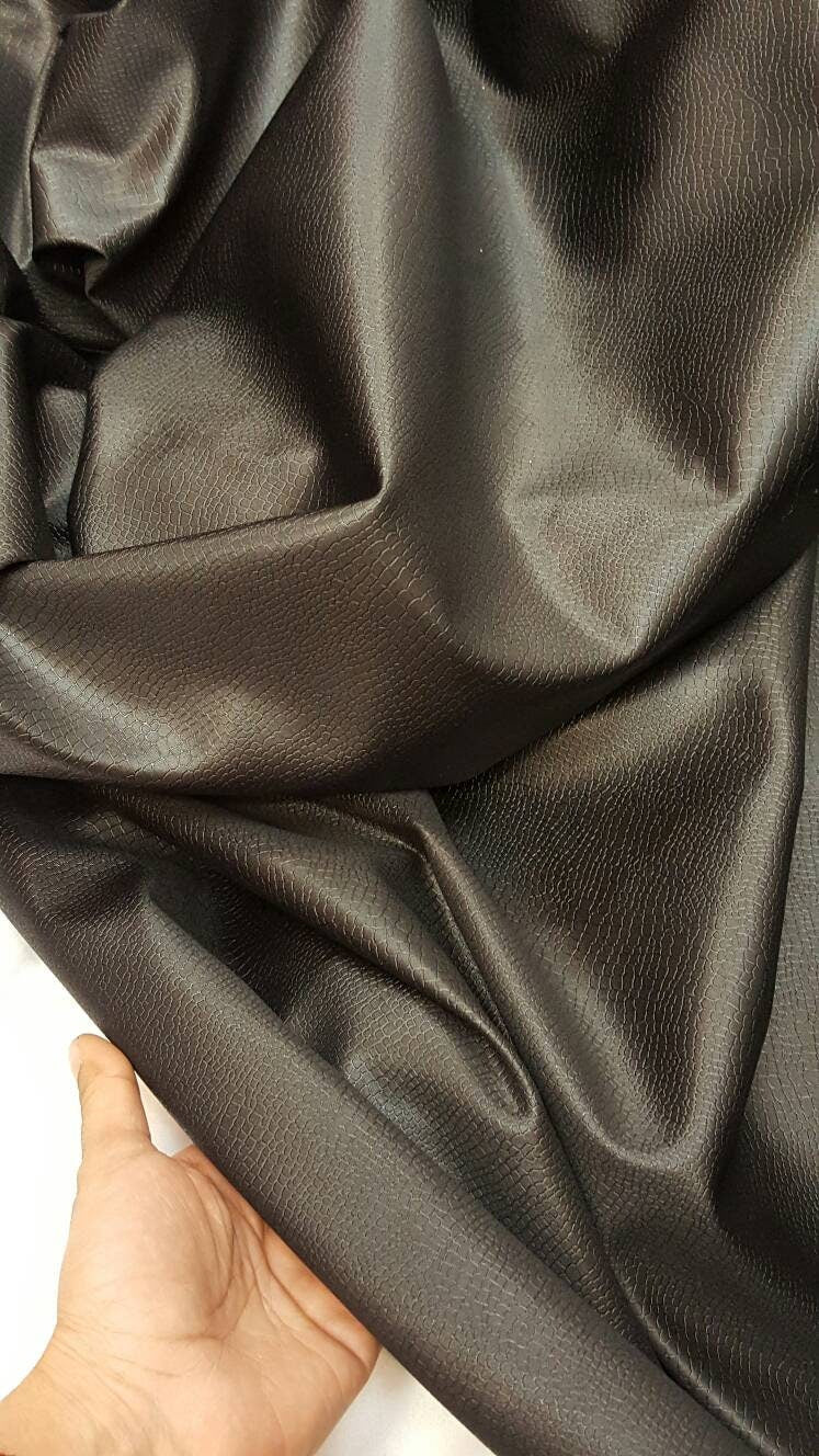 Black Stretch Vinyl Fabric: Versatile and Stylish Material for Your Creations