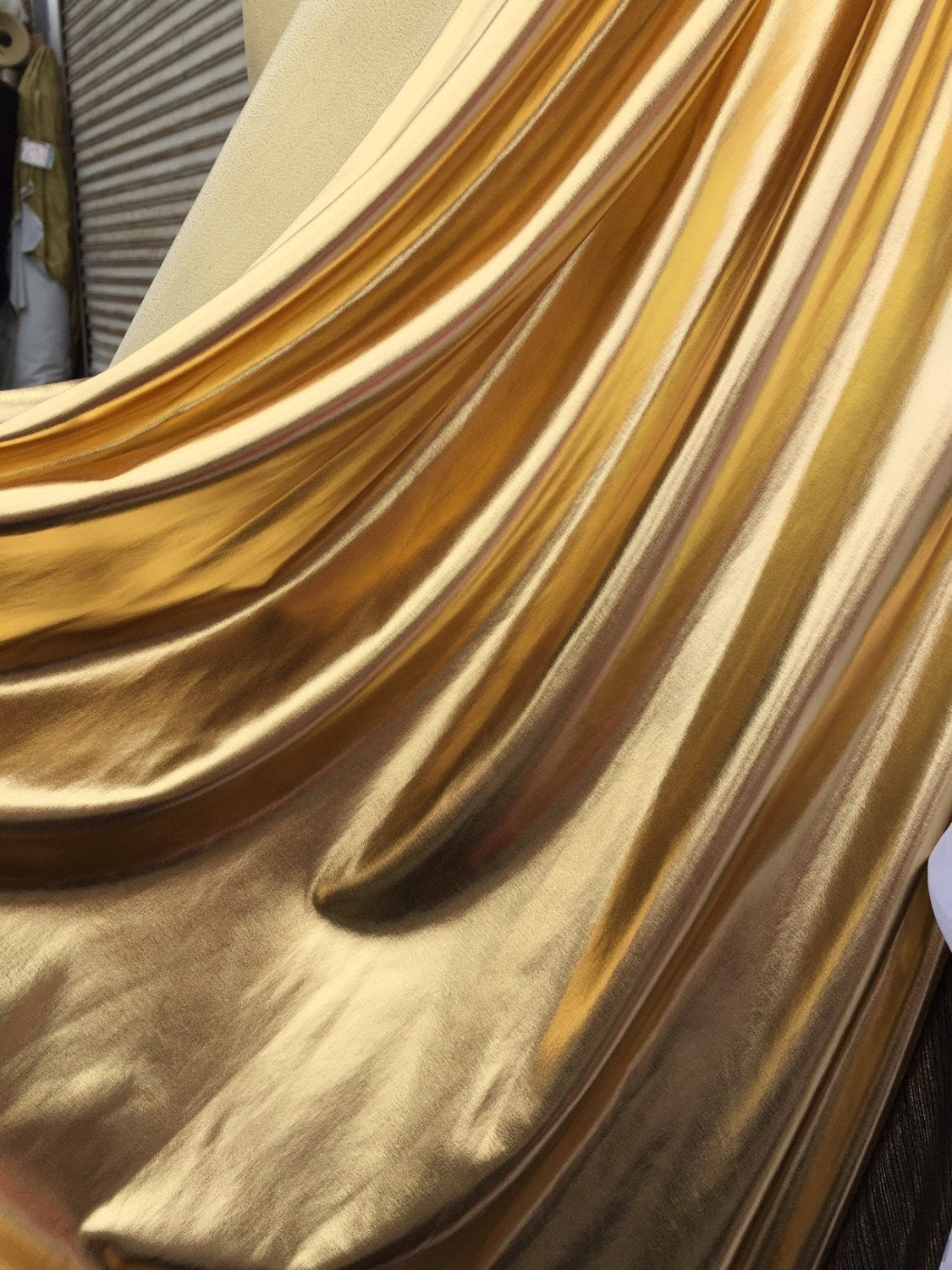 4 Way Stretch Gold Metallic Pleather Spandex Fabric Sold by the Yard Draping Decoration Clothing Dancer Clothing Fashion Stretch Fabric